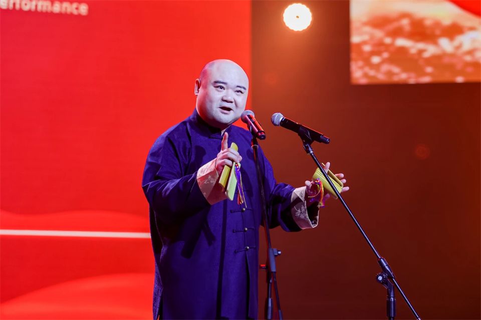 创新引领价值 梦想造诣将来——庆祝Z6官网智能成立25周年赞美大会暨文艺晚会隆沉进行