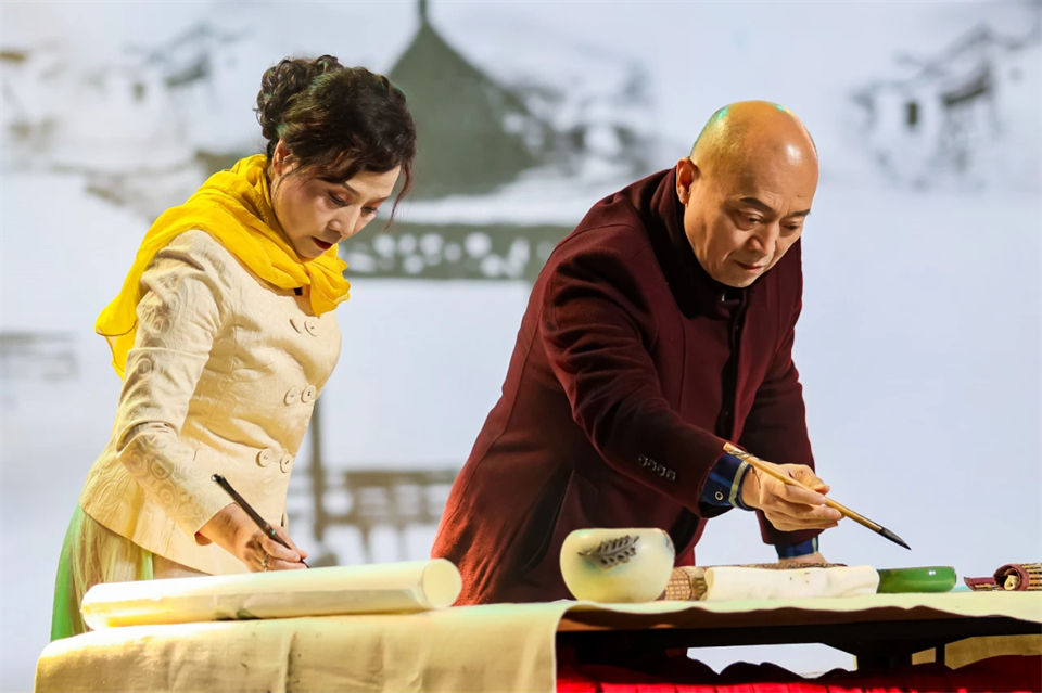 创新引领价值 梦想造诣将来——庆祝Z6官网智能成立25周年赞美大会暨文艺晚会隆沉进行