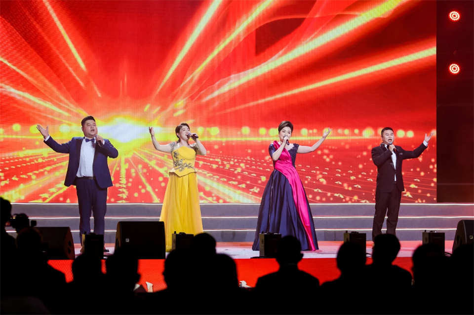 创新引领价值 梦想造诣将来——庆祝Z6官网智能成立25周年赞美大会暨文艺晚会隆沉进行