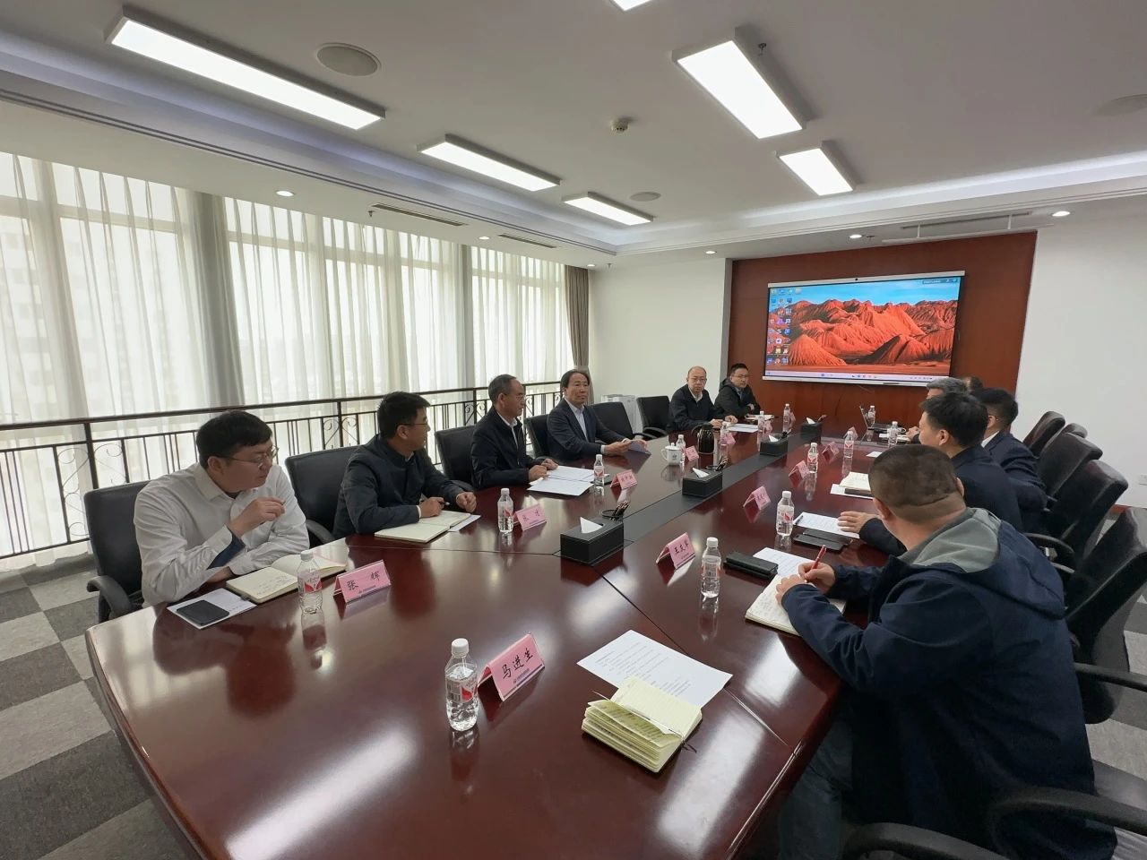 Z6官网智能董事长付向东带队造访中煤地质总局、大地特勘公司