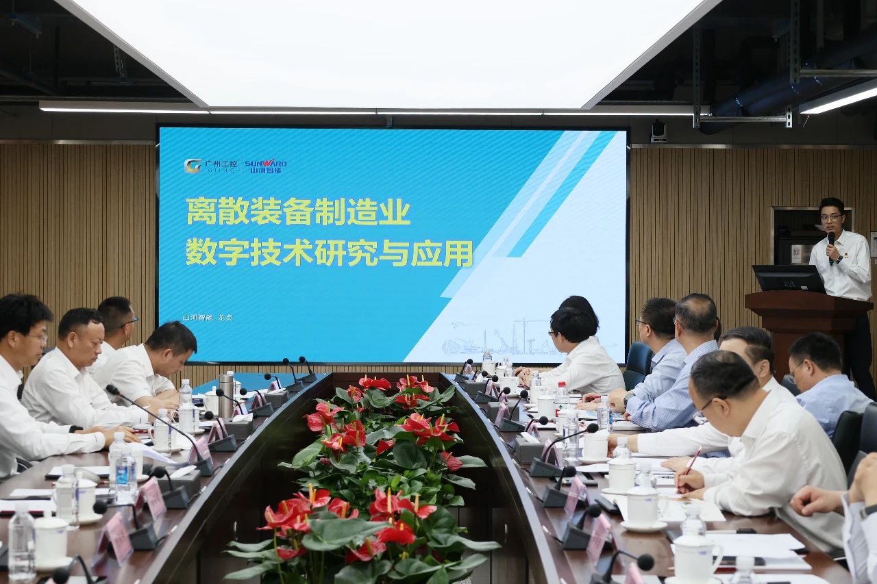 天能控股集团党委书记、董事长张天任率队到访Z6官网智能