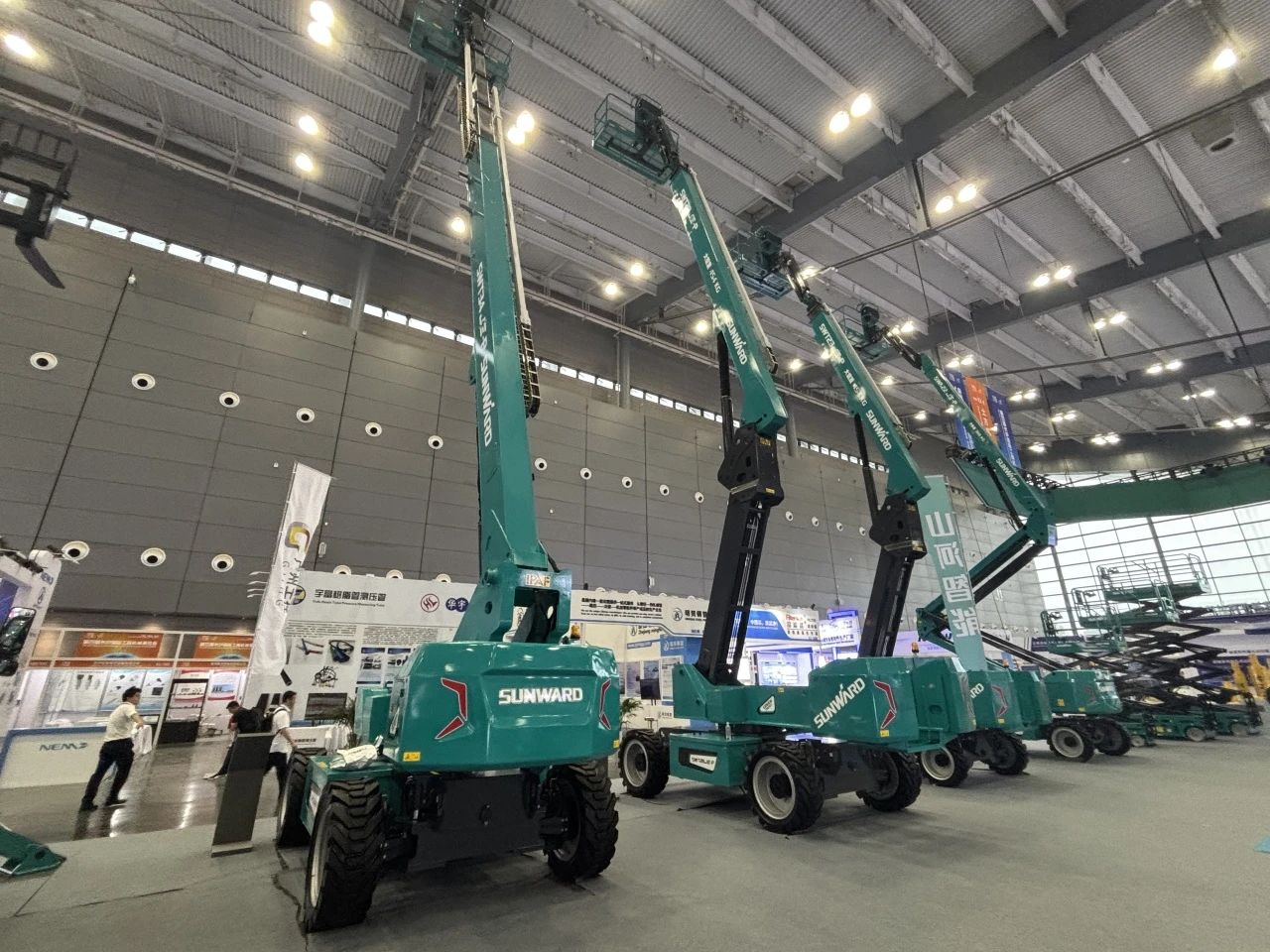 2025 CICEE | Z6官网智能SWT34JE-P电动直臂式高空作业平台沉磅颁布！