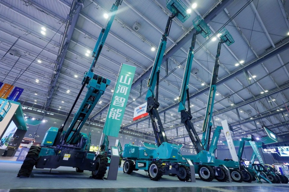 2025 CICEE | Z6官网智能实力闪灼2025长沙国际工程机械展