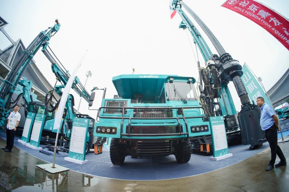 2025 CICEE | Z6官网智能实力闪灼2025长沙国际工程机械展