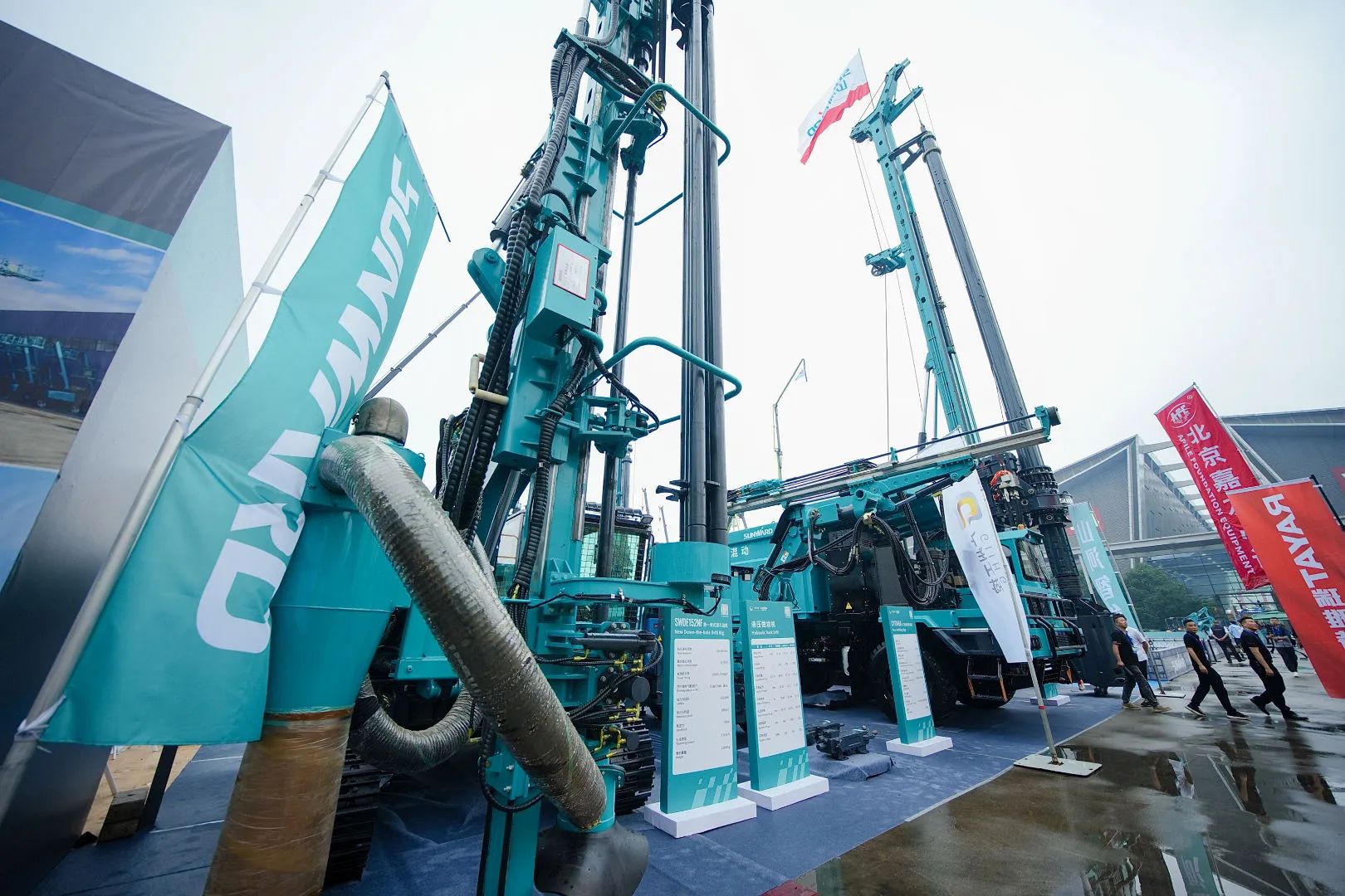 2025 CICEE | Z6官网矿岩两款沉磅新品亮相2025长沙展