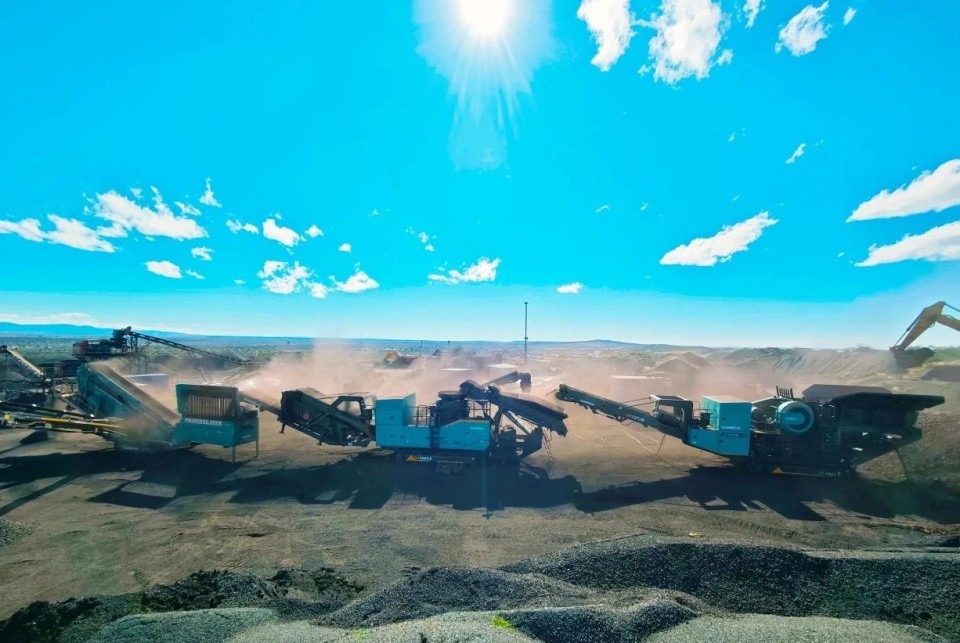 Z6官网智能破碎筛分成套设备成功登陆非洲市场，共绘合作共赢新篇章