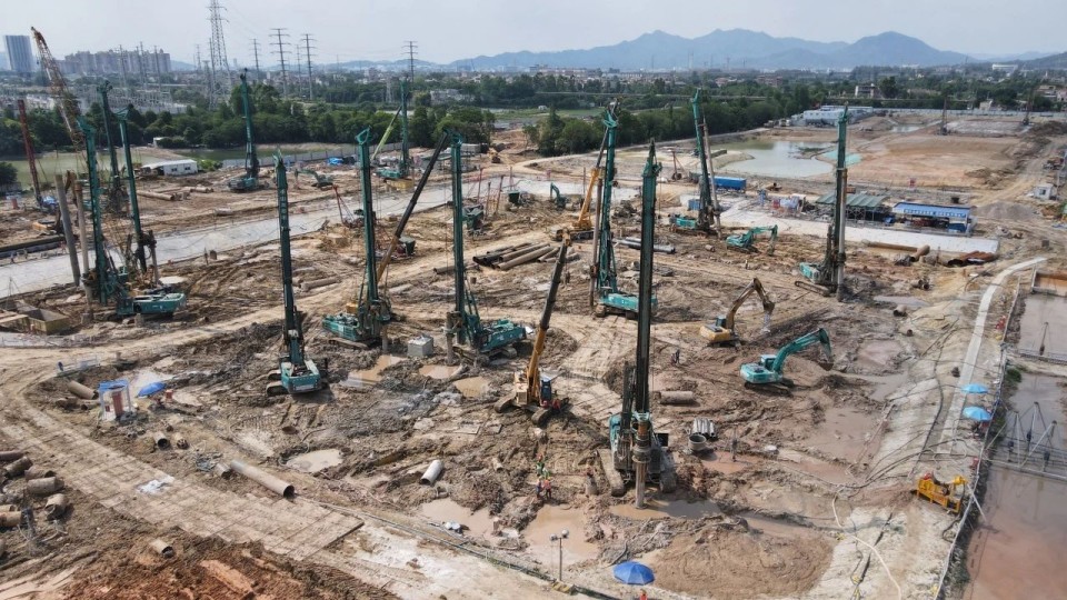 近20台“Z6官网绿”设备实力集结，助力广佛西环工程建设跑出“加快率”