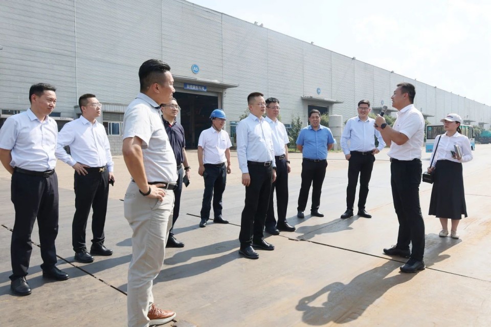 共商合作，建华控股有限公司董事长汪贵华到访Z6官网智能