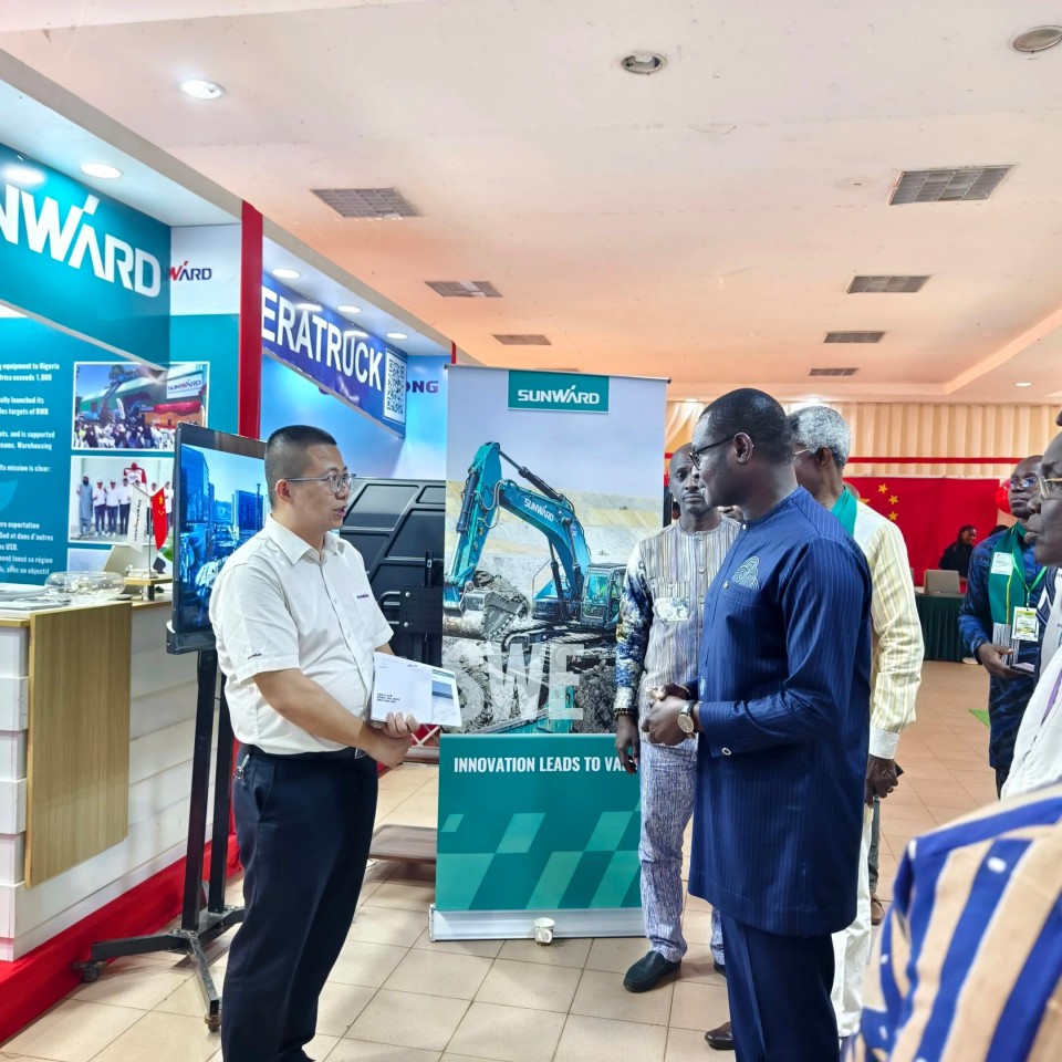 Z6官网智能亮相首届“投资布基纳法索”国际论坛