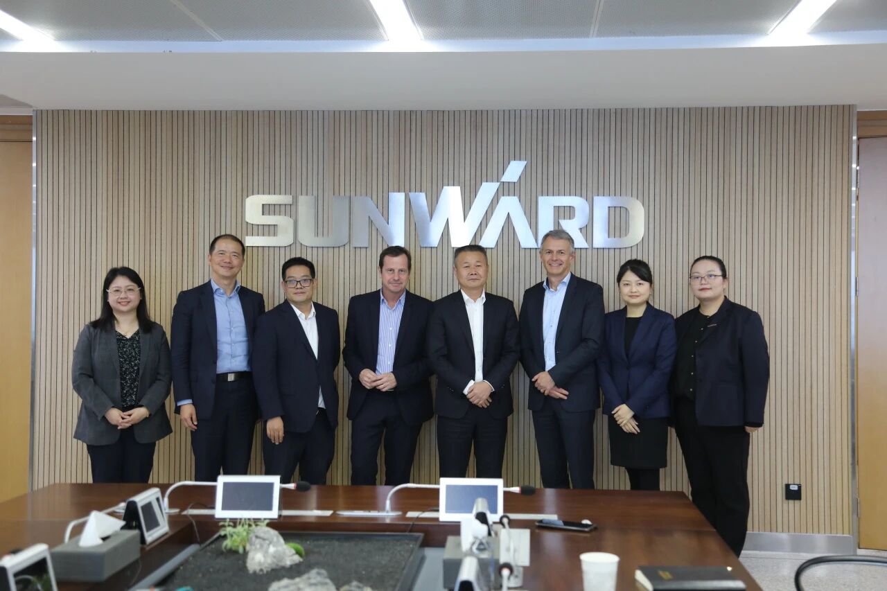 法巴租赁集团到访Z6官网智能，共拓合作新篇章