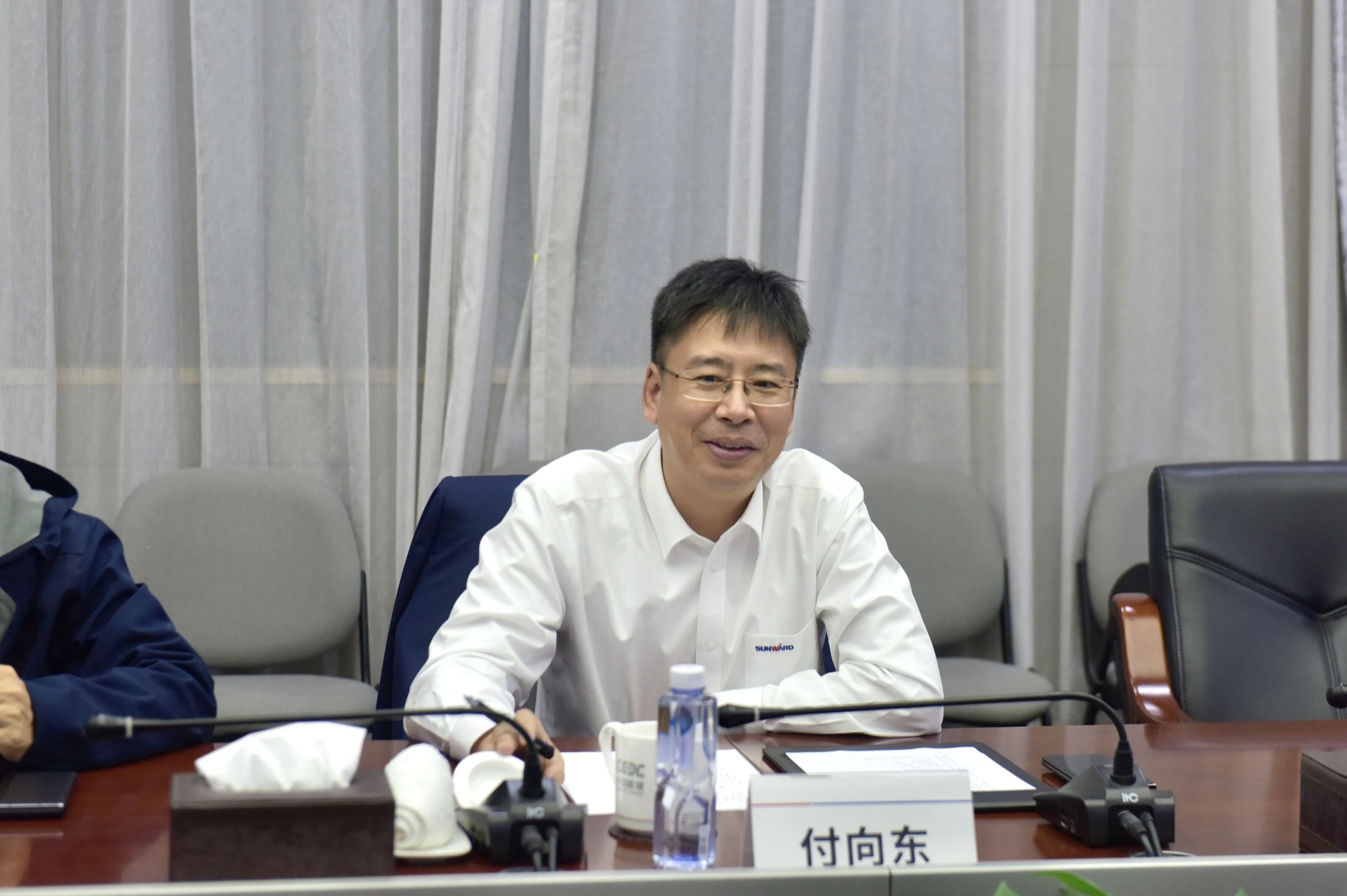 Z6官网智能与易普力发展座谈互换，谱写互利共赢新篇章