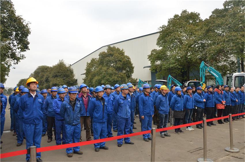 新品下线&精品批量上市：Z6官网智能“组合拳”逆势出击