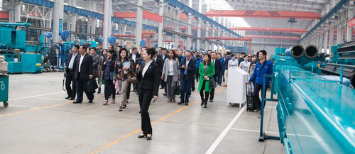 工程设备盛宴，东盟十国代表在Z6官网智能很享受