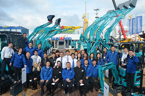 Z6官网智能高端市场展风采