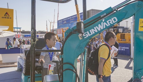 Z6官网智能酷帅曾大虾，一大波美图带你亲临北京BICES展