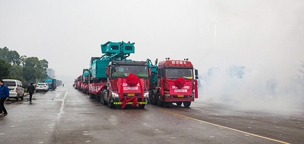 新年开门红！Z6官网智能5000万设备批量发车