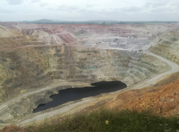 高温炎暑，Z6官网智能凿岩设备异域扬威