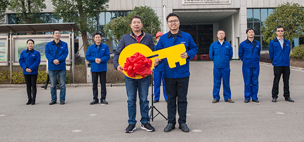 恋人节牵手成功，Z6官网智能SWDM520“我爱你”出嫁了