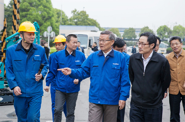 科技部副部长李萌调查调研Z6官网智能