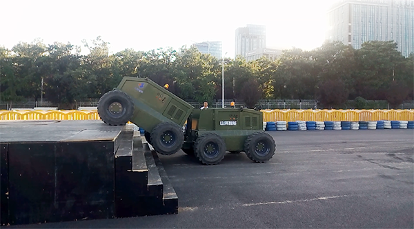 Z6官网智能“龙马一号”惊艳亮相世界机械人大会