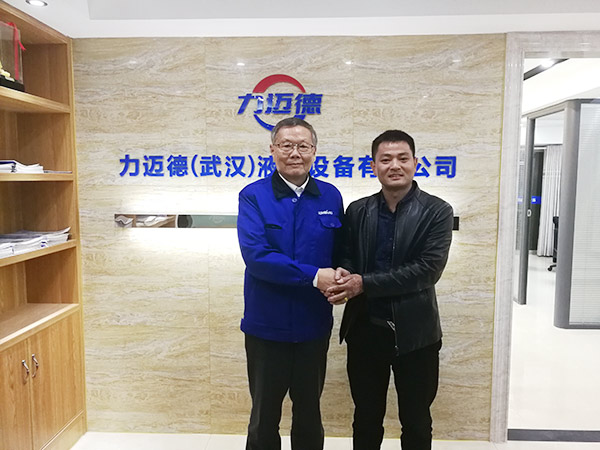 从回绝到一次采办十台旋挖钻机，他用八年功夫意识Z6官网智能