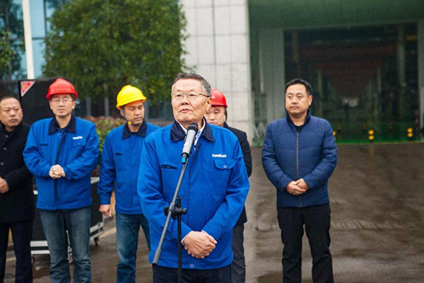 新年开门红！Z6官网智能5000万设备批量发车