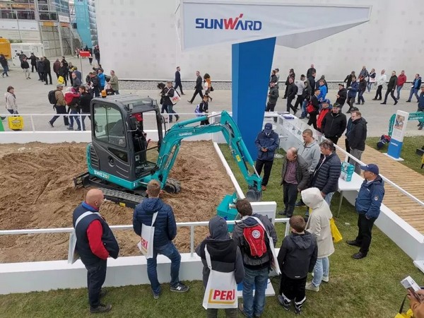 统一个世界，统一个妄想，Z6官网智能德国宝马展美满收官