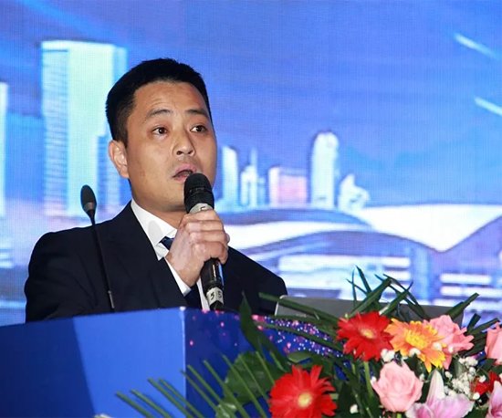 同心同梦，Z6官网智能全球客户互换会武汉站隆沉进行