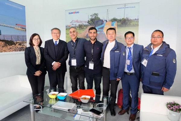 向世界展示中国“智造”魅力，Z6官网智能携创新阵容闪灼德国宝马展