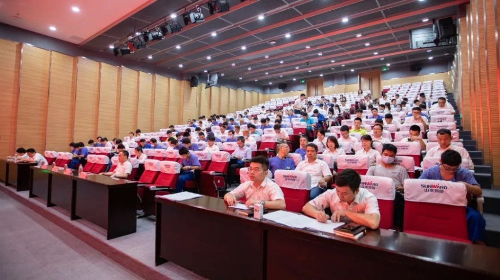 提升理论修养水平，确保党员发展质量 ——Z6官网智能发展2020年入党积极分子培训