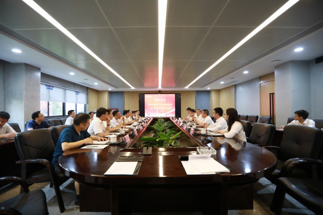 岳阳市委书记王一鸥带队调研Z6官网智能