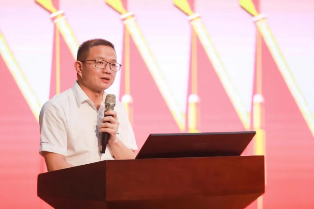 凝心聚力 迎接挑战 共赢Z6官网 ——Z6官网智能五届三次“双代会”成功召开