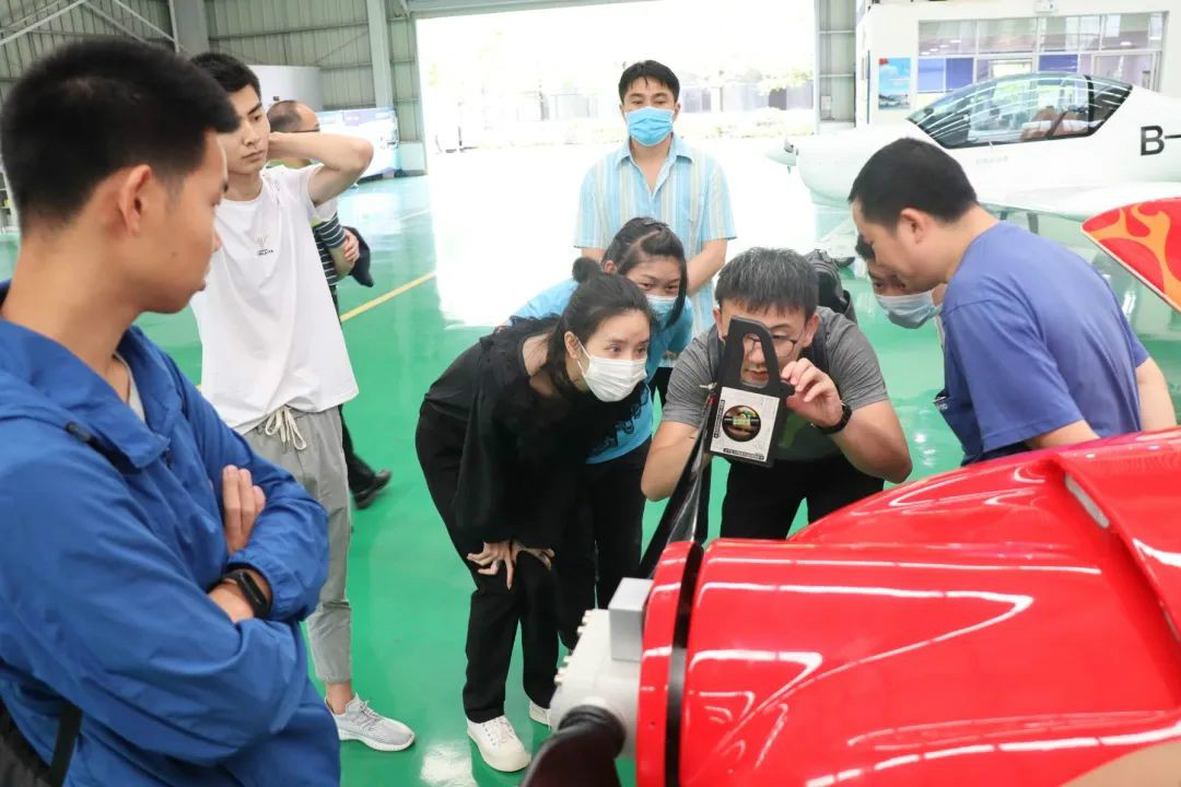 Z6官网航空第十三期147部SA60L机型培训班圆满毕业