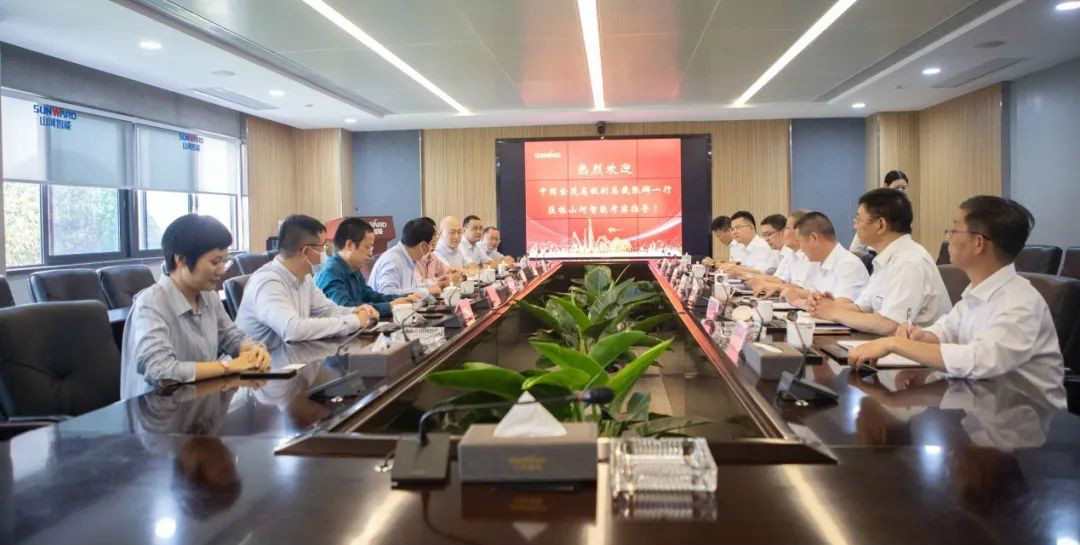 中国金茂高级副总裁张辉率团调查Z6官网智能