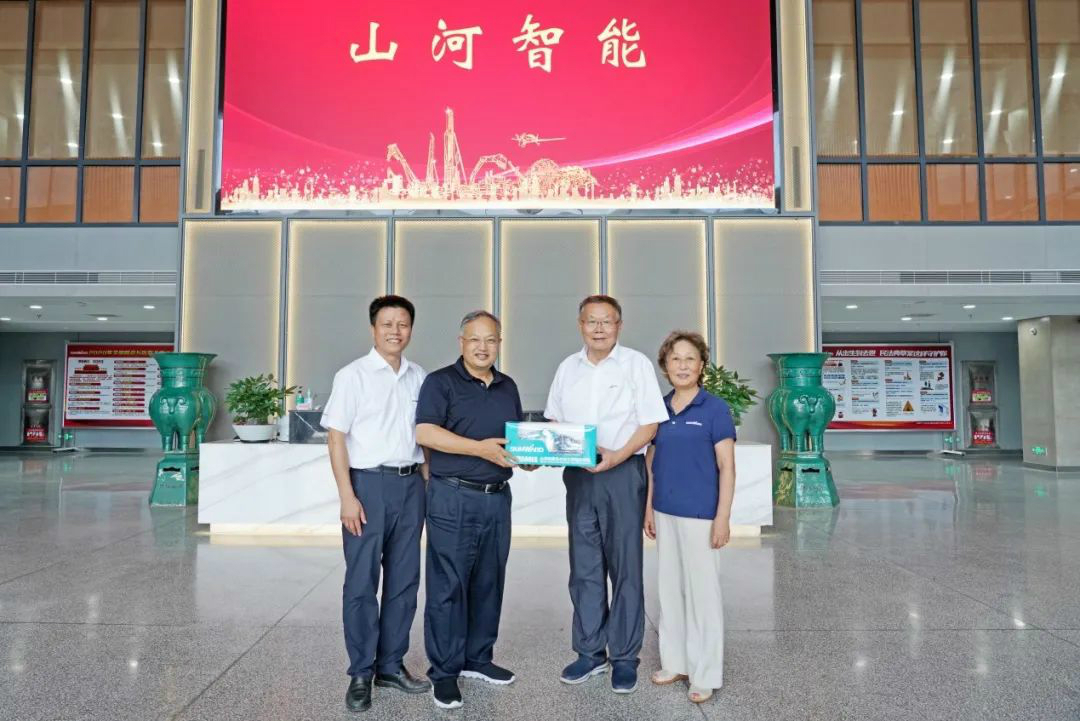 省人大常委会党组副书记、副主任王柯敏调研Z6官网智能