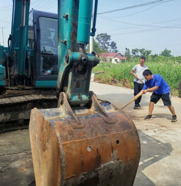 感恩相伴 关爱相随——Z6官网智能服务万里行服务湖南