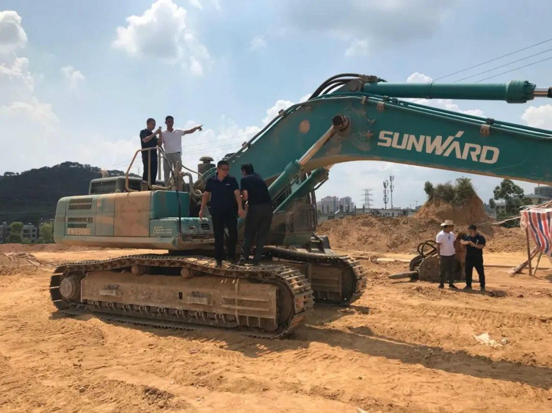 感恩相伴，关爱相随——Z6官网智能服务万里行深刻广洋装务客户