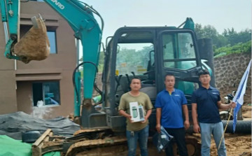 感恩相伴 关爱相随——北京Z6官网服务万里行