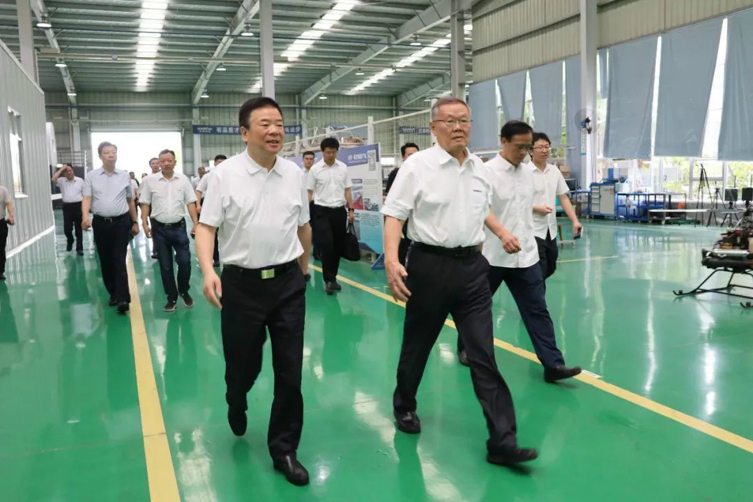 副省长陈飞调研Z6官网航空产业