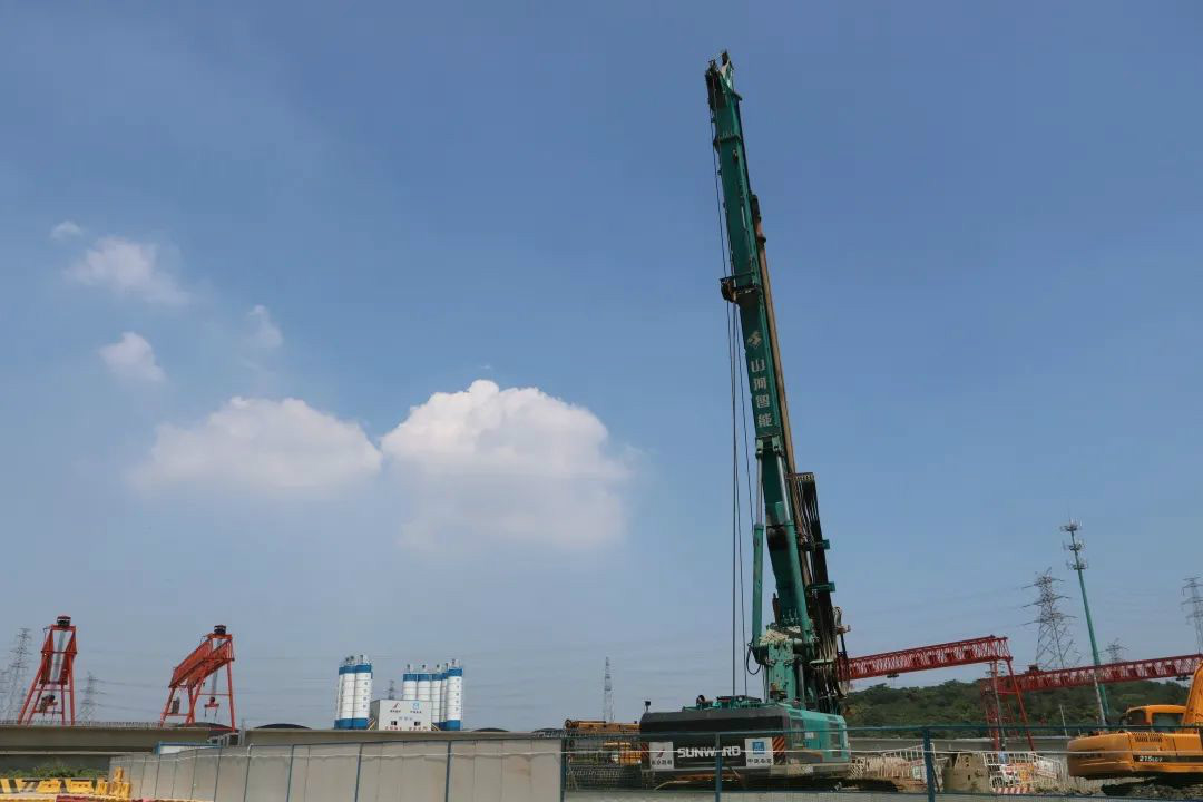 从业20多年的他，为何对Z6官网智能旋挖钻机情有独钟