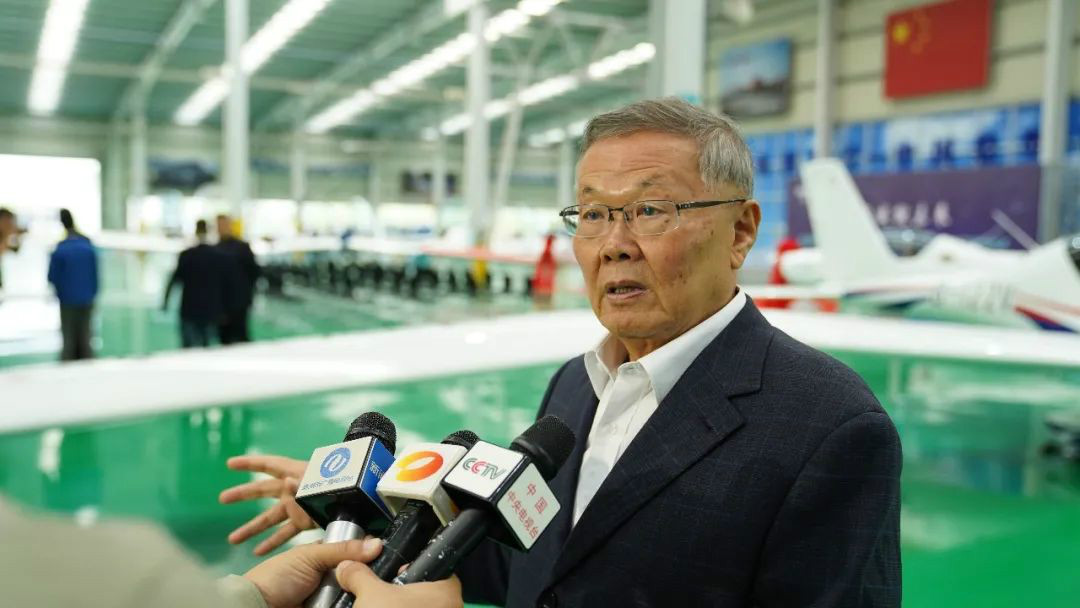 跨上新征程，谱写Z6官网航空产业新篇章 ——Z6官网科技第99、100架SA60L(阿若拉)飞机正式下线