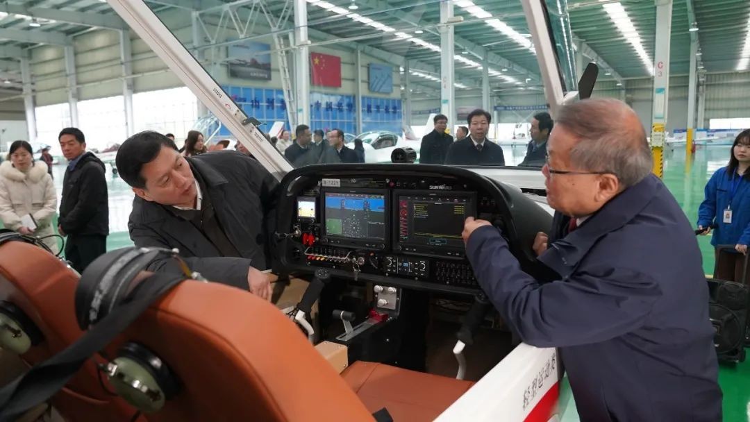 国度空管委办公室副主任马欣调研Z6官网科技