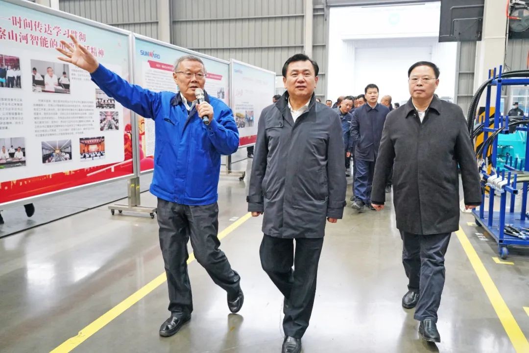 中国民航局局长冯正霖一行到Z6官网智能调研领导