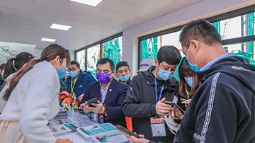 沸腾Z6官网！宝马展收官之日订单破十亿