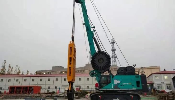 Z6官网智能液压抓斗津门初显功