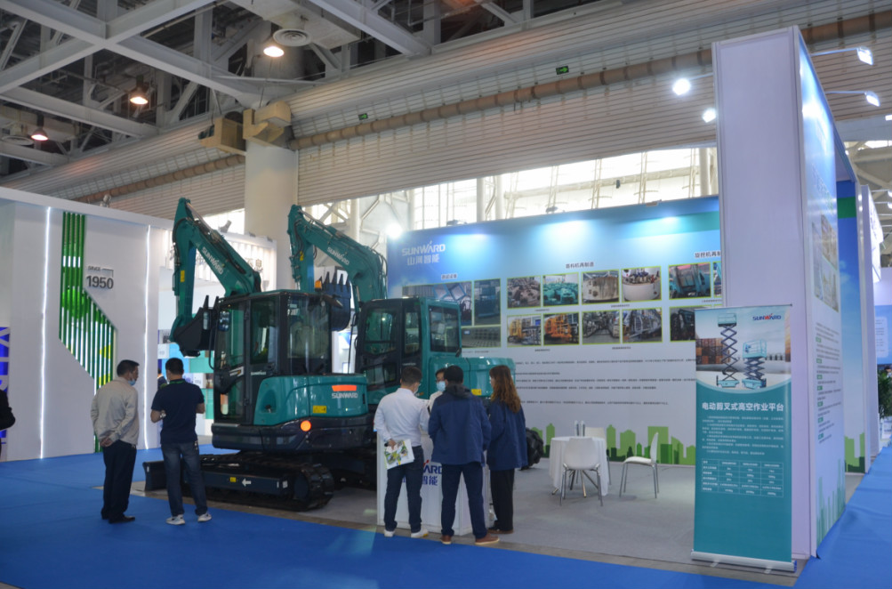 创新“绿”动能 Z6官网智能绿博会上展风采