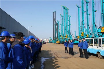 开工大吉！@Z6官网人，一路犇向春天