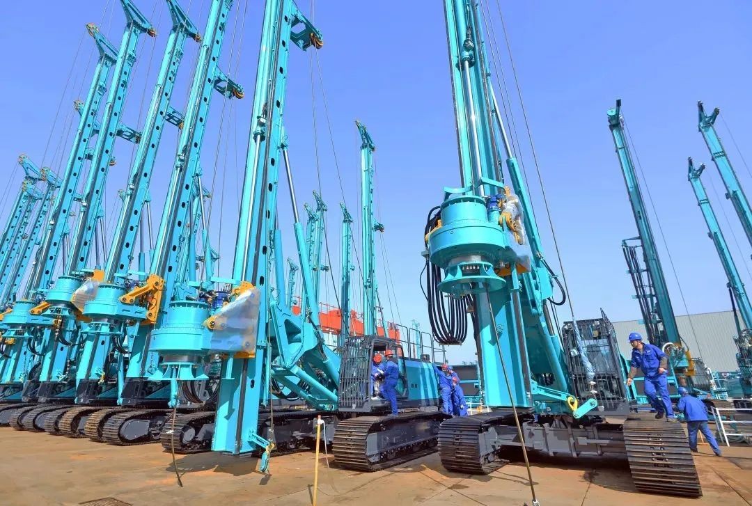 何清华：民营企业要加强创新堆集，推崇精耕细作的内涵式增长