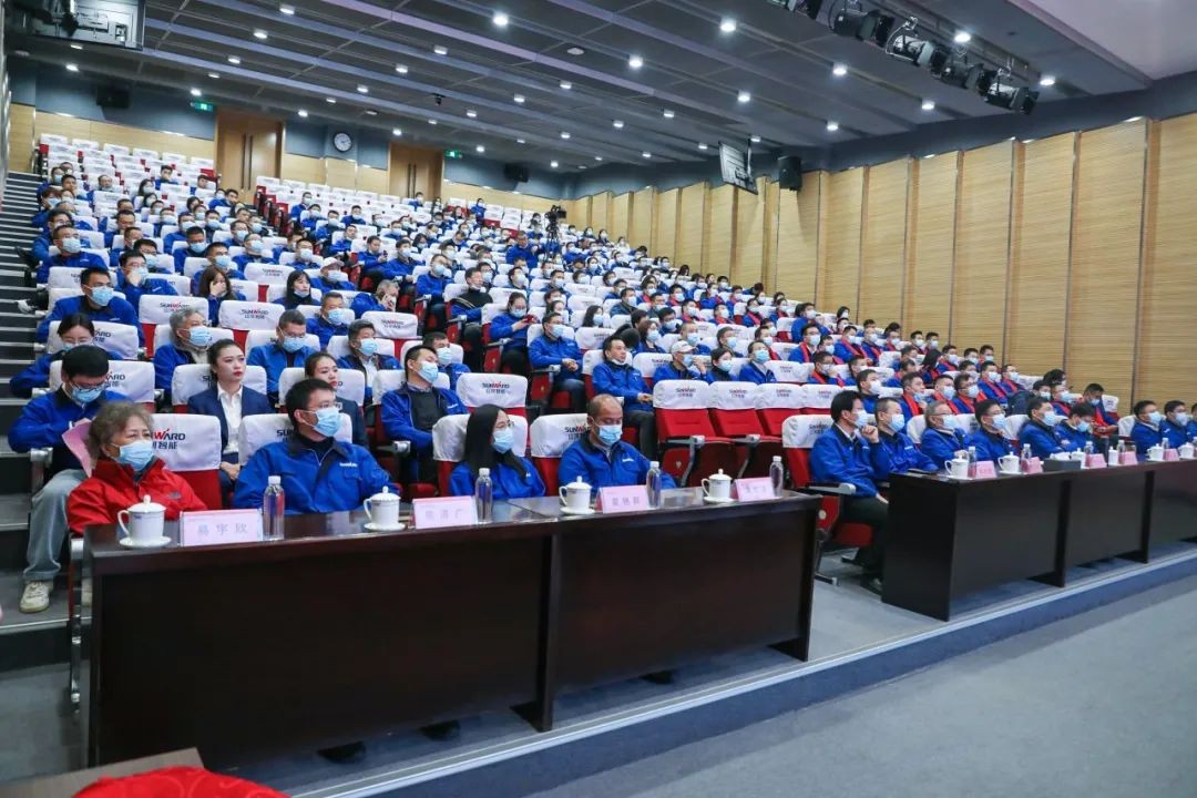 凝心聚力 勇攀顶峰 | Z6官网智能2020营销颁奖盛典隆沉进行