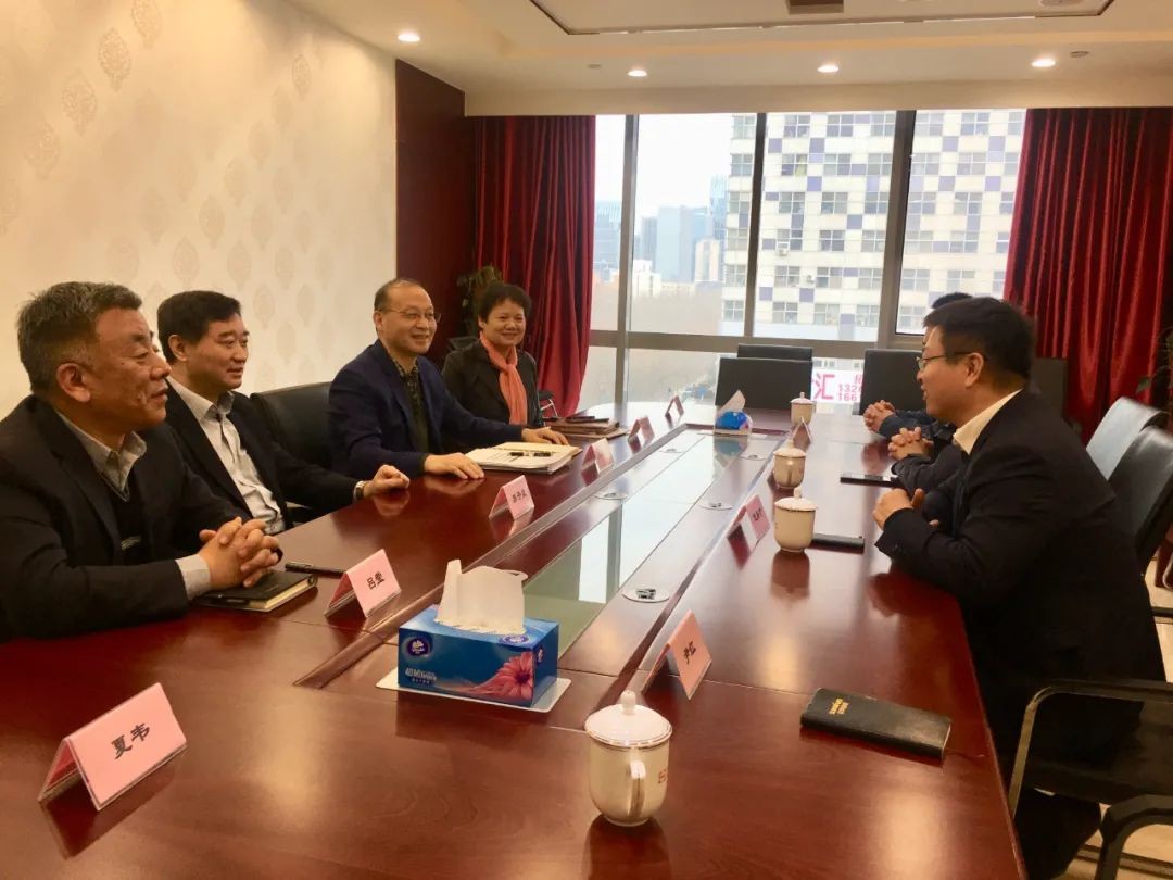 Z6官网智能副总经理龙居才一行到访中国工程机械工业协会